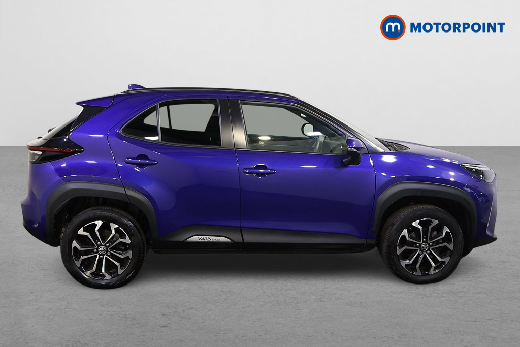 Toyota Yaris Cross Design Automatic Petrol-Electric Hybrid Estate - Stock Number (1616348) - Drivers side