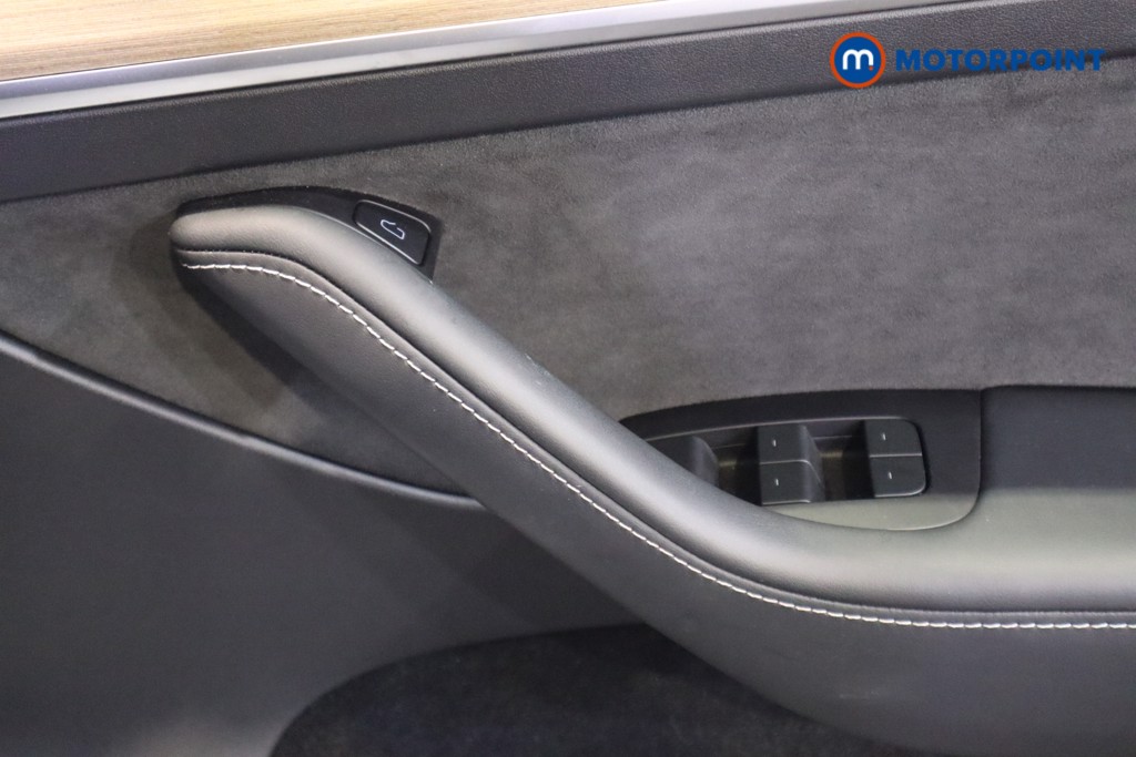 Tesla Model Y Long Range Automatic Electric SUV - Stock Number (1616500) - 8th supplementary image