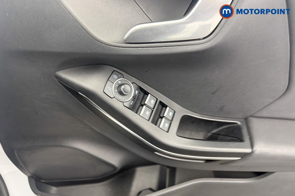 Ford Puma St-Line Vignale Manual Petrol SUV - Stock Number (1616592) - 16th supplementary image