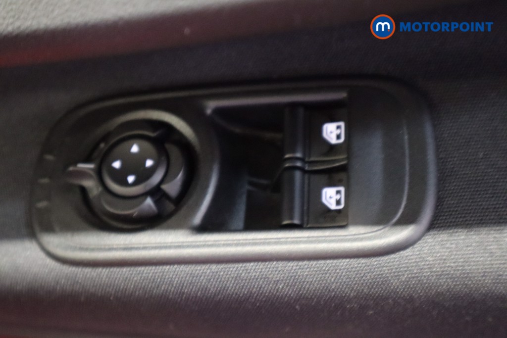 Fiat 500 RED Automatic Electric Hatchback - Stock Number (1616627) - 16th supplementary image