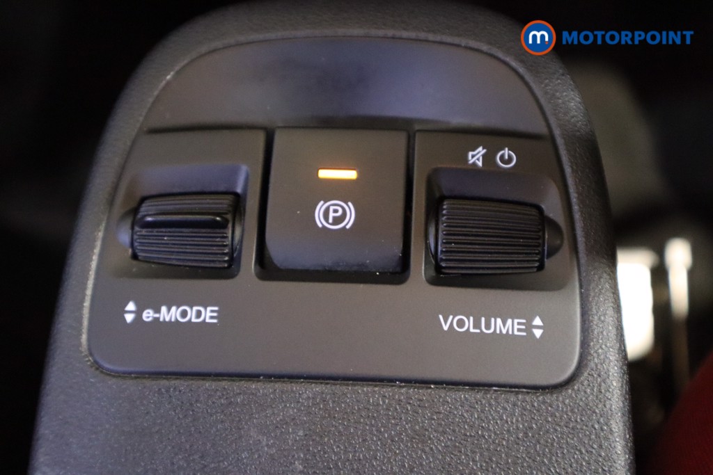 Fiat 500 RED Automatic Electric Hatchback - Stock Number (1616627) - 23rd supplementary image