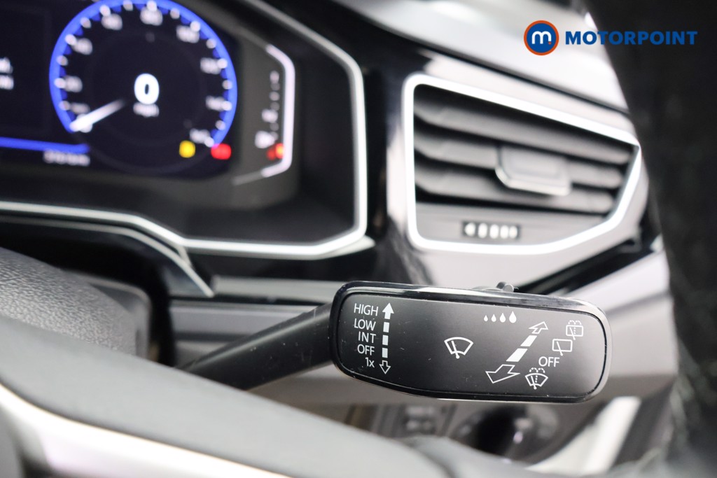Volkswagen Polo R-Line Manual Petrol Hatchback - Stock Number (1616632) - 6th supplementary image