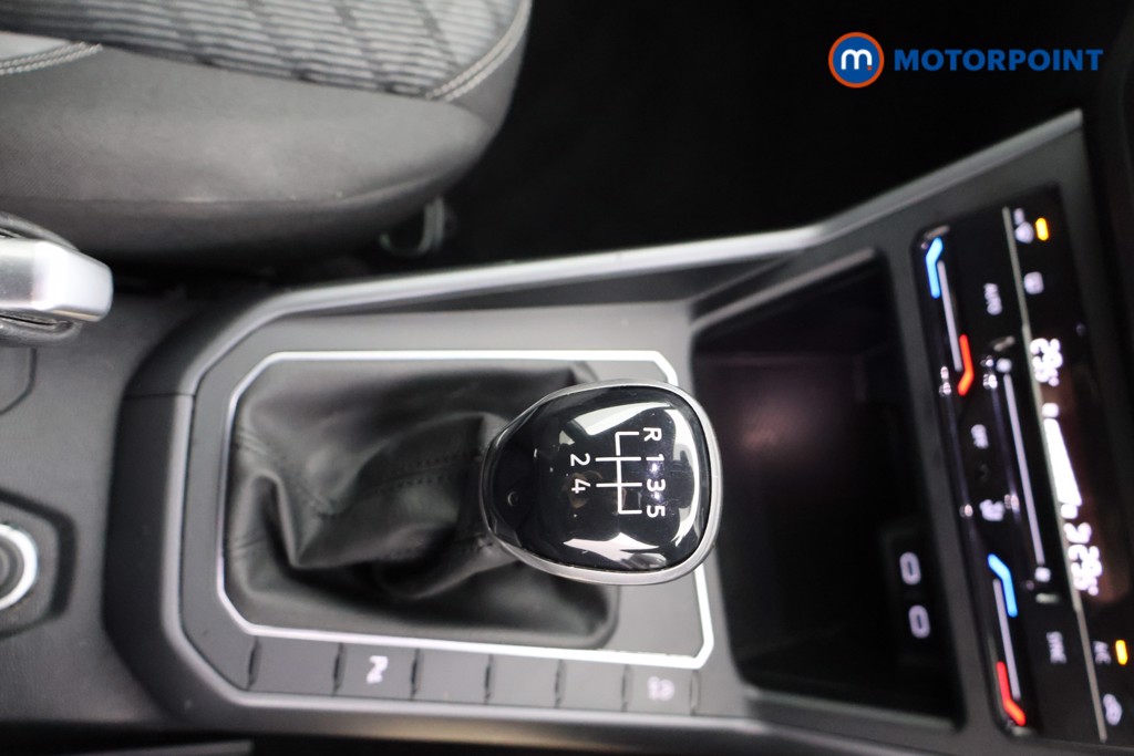 Volkswagen Polo R-Line Manual Petrol Hatchback - Stock Number (1616632) - 9th supplementary image