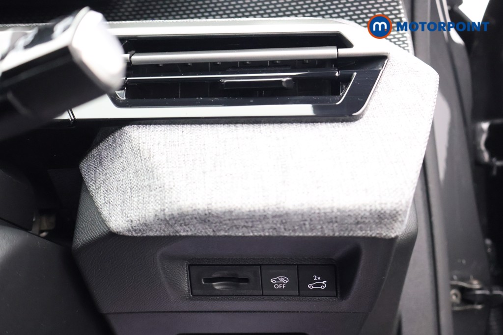 Peugeot 5008 GT Automatic Petrol SUV - Stock Number (1616941) - 7th supplementary image