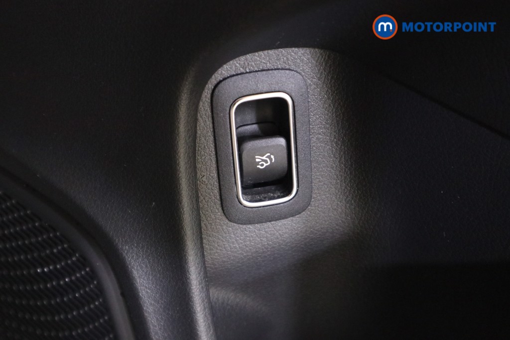 Mercedes-Benz CLA Amg Line Automatic Petrol Coupe - Stock Number (1617109) - 18th supplementary image