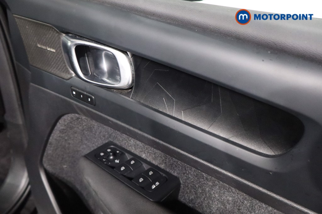 Volvo Xc40 Ultimate Automatic Petrol Plug-In Hybrid SUV - Stock Number (1617133) - 23rd supplementary image