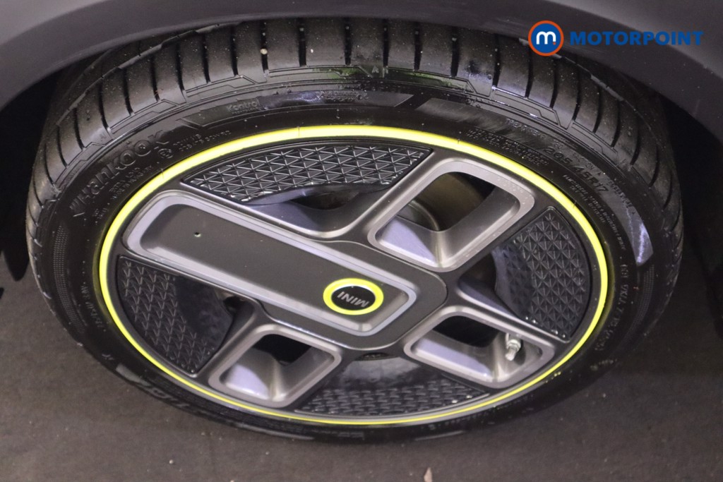 Mini Hatchback Cooper S Level 1 Automatic Electric Hatchback - Stock Number (1617609) - 9th supplementary image