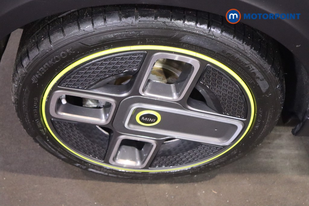 Mini Hatchback Cooper S Level 1 Automatic Electric Hatchback - Stock Number (1617609) - 11th supplementary image