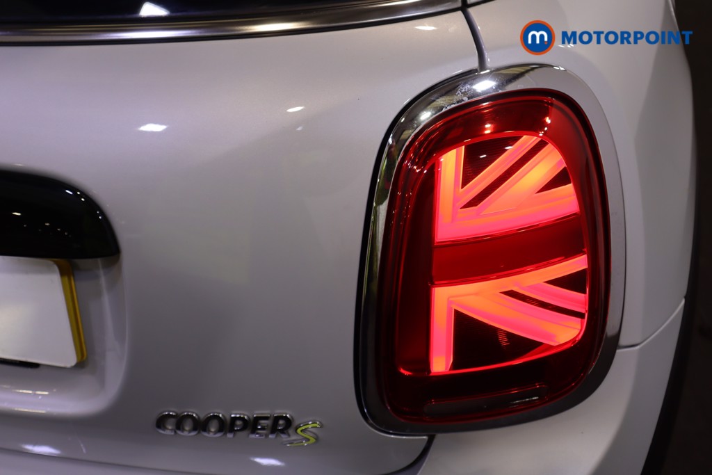 Mini Hatchback Cooper S Level 1 Automatic Electric Hatchback - Stock Number (1617609) - 27th supplementary image