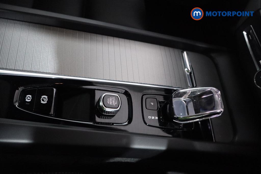 Volvo Xc60 Plus Automatic Petrol Plug-In Hybrid SUV - Stock Number (1617652) - 3rd supplementary image