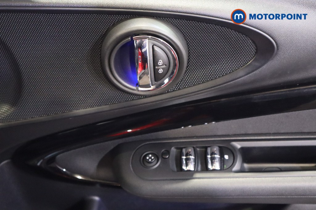 Mini Clubman Cooper Sport Manual Petrol Estate - Stock Number (1617855) - 10th supplementary image