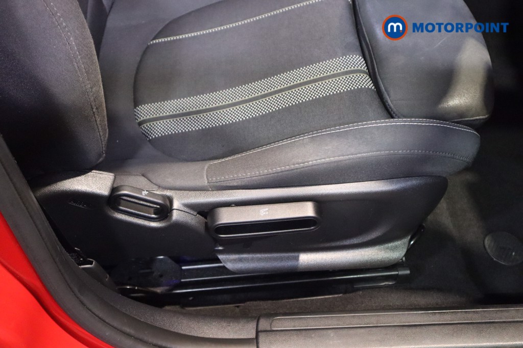 Mini Clubman Cooper Sport Manual Petrol Estate - Stock Number (1617855) - 16th supplementary image