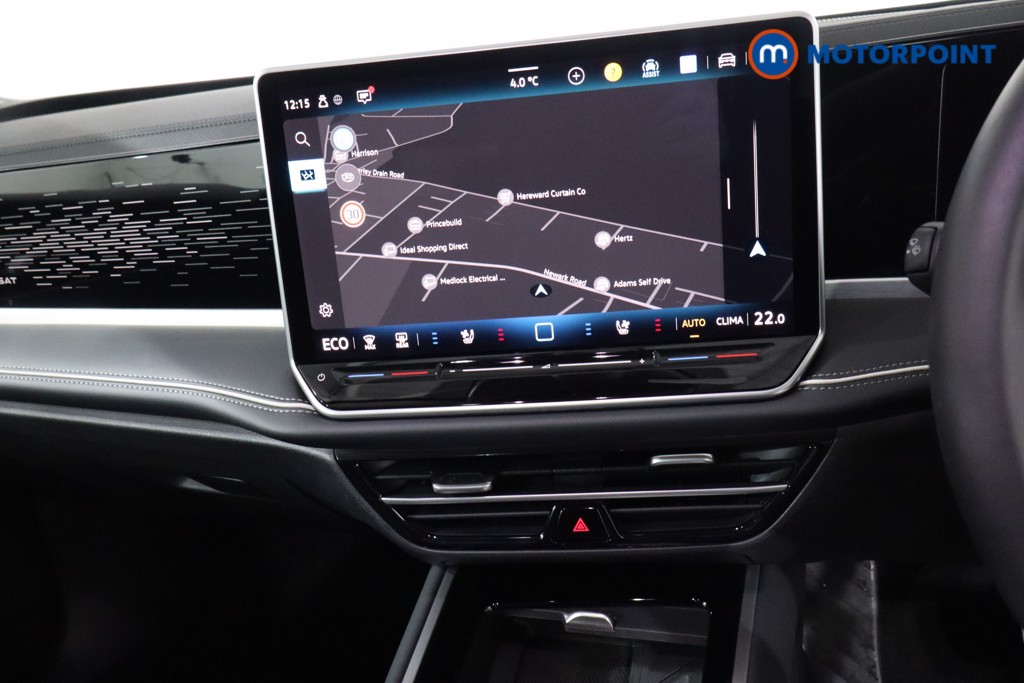 Volkswagen Passat Elegance Automatic Petrol Plug-In Hybrid Estate - Stock Number (1618590) - 17th supplementary image