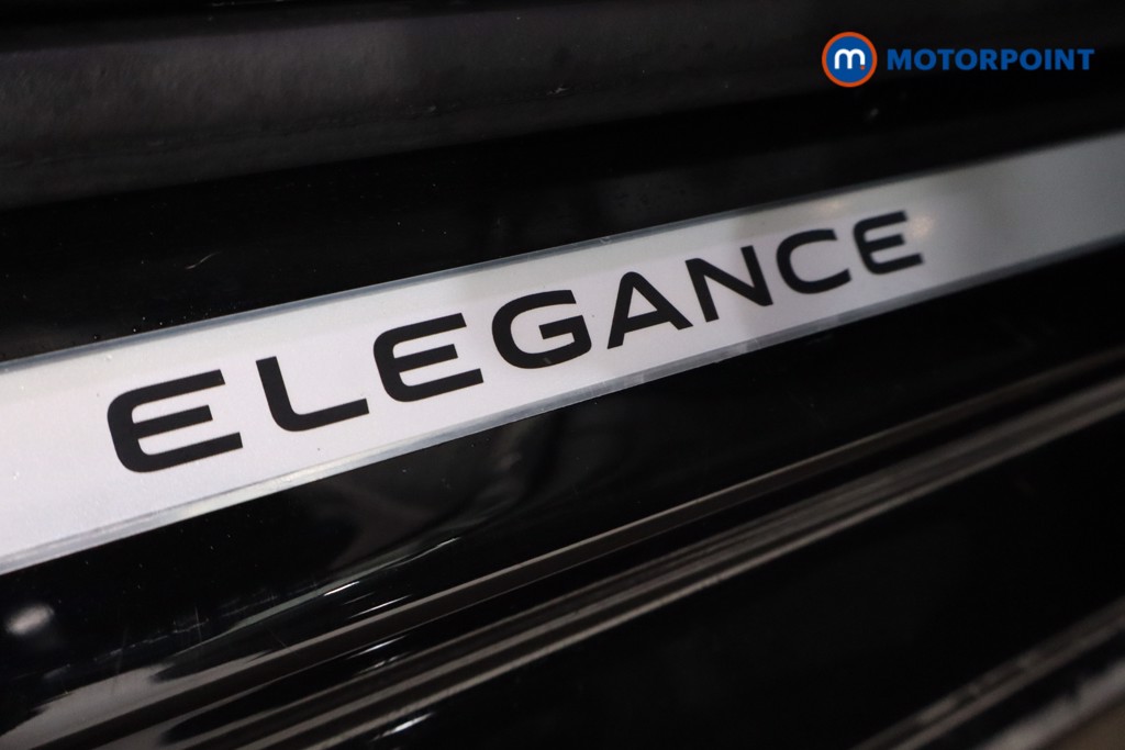 Volkswagen Passat Elegance Automatic Petrol Plug-In Hybrid Estate - Stock Number (1618590) - 26th supplementary image