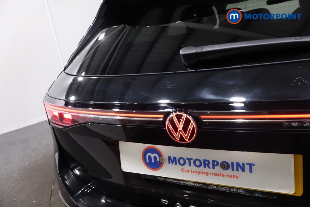 Volkswagen Passat Elegance Automatic Petrol Plug-In Hybrid Estate - Stock Number (1618590) - 39th supplementary image