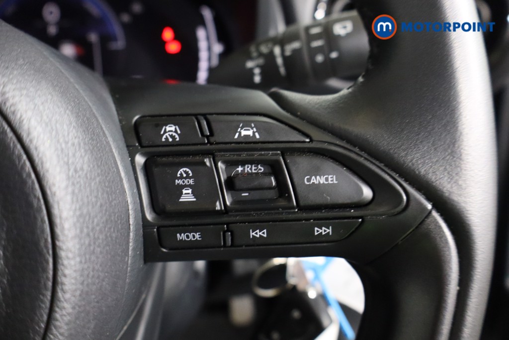 Toyota Yaris Design Automatic Petrol-Electric Hybrid Hatchback - Stock Number (1618616) - 11th supplementary image