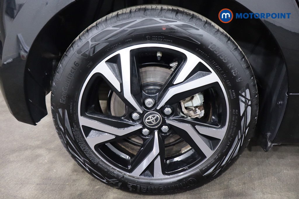 Toyota Yaris Design Automatic Petrol-Electric Hybrid Hatchback - Stock Number (1618616) - 20th supplementary image