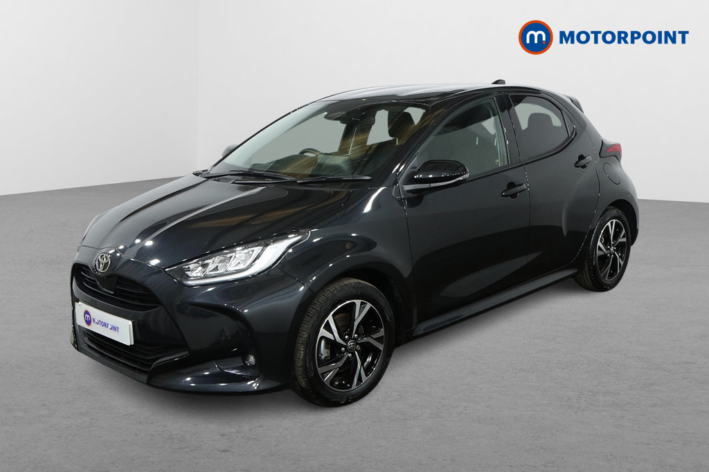 Toyota Yaris Design Automatic Petrol-Electric Hybrid Hatchback - Stock Number (1618616) - Passenger side front corner