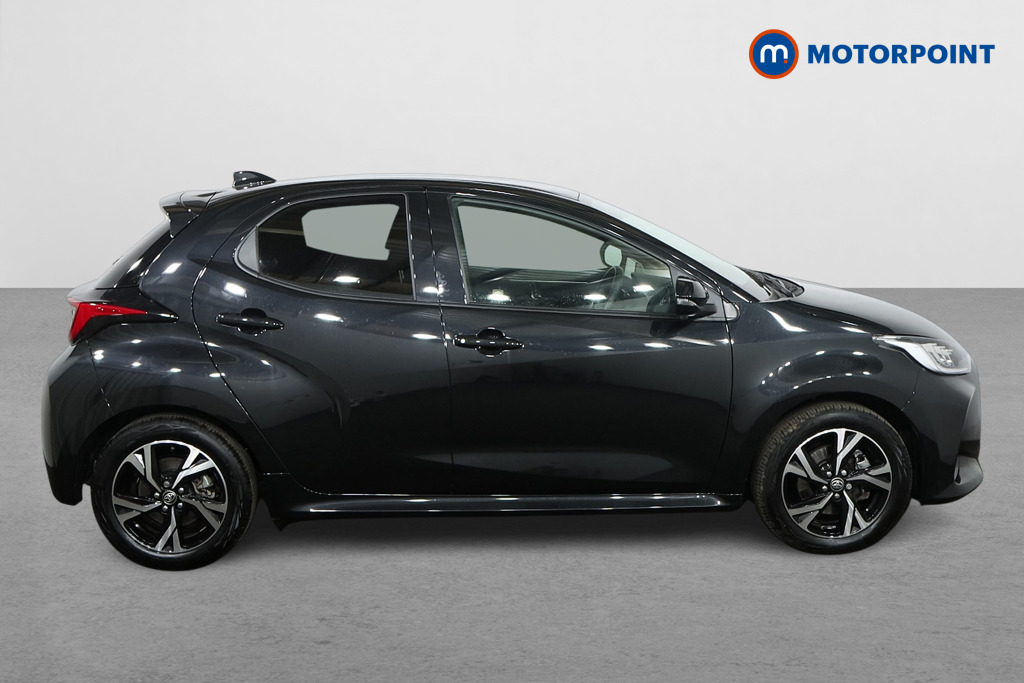 Toyota Yaris Design Automatic Petrol-Electric Hybrid Hatchback - Stock Number (1618616) - Drivers side