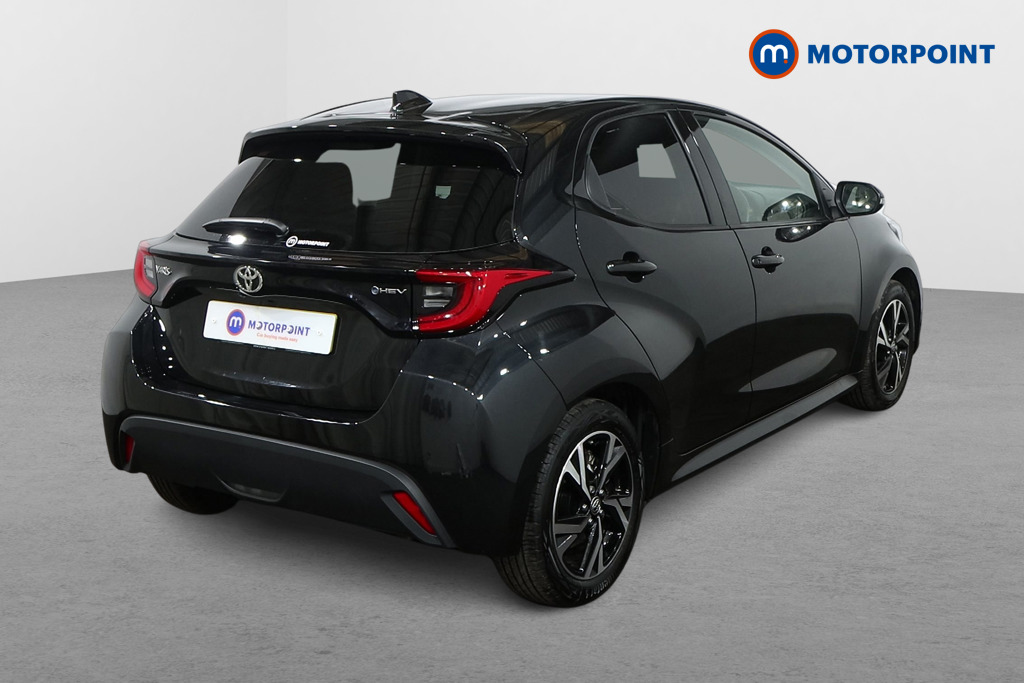 Toyota Yaris Design Automatic Petrol-Electric Hybrid Hatchback - Stock Number (1618616) - Drivers side rear corner