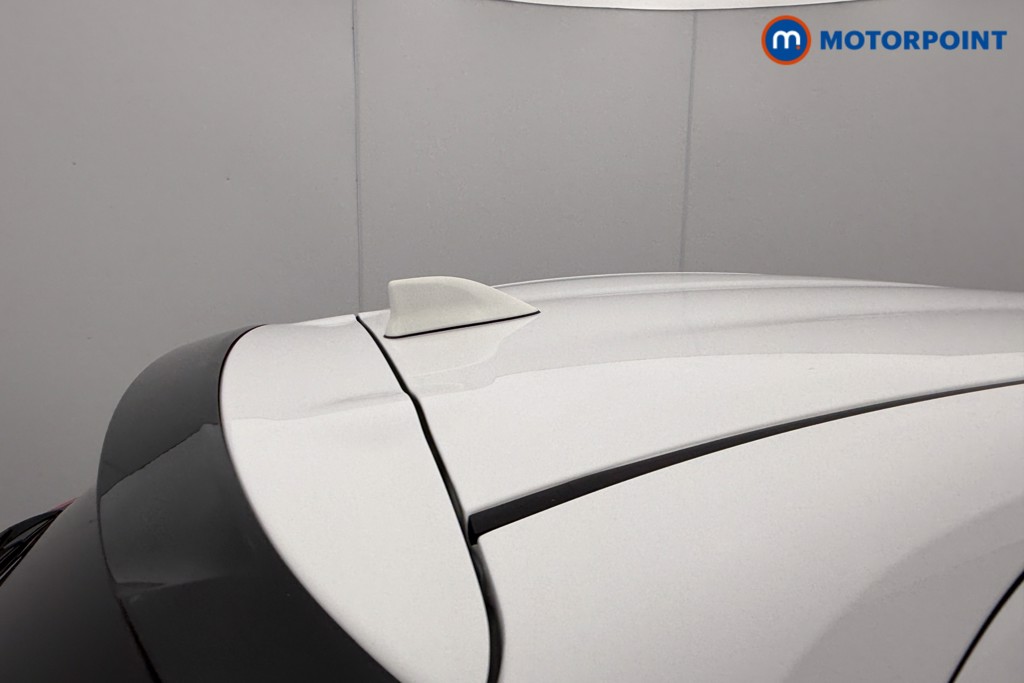 Toyota Yaris Design Automatic Petrol-Electric Hybrid Hatchback - Stock Number (1618627) - 15th supplementary image