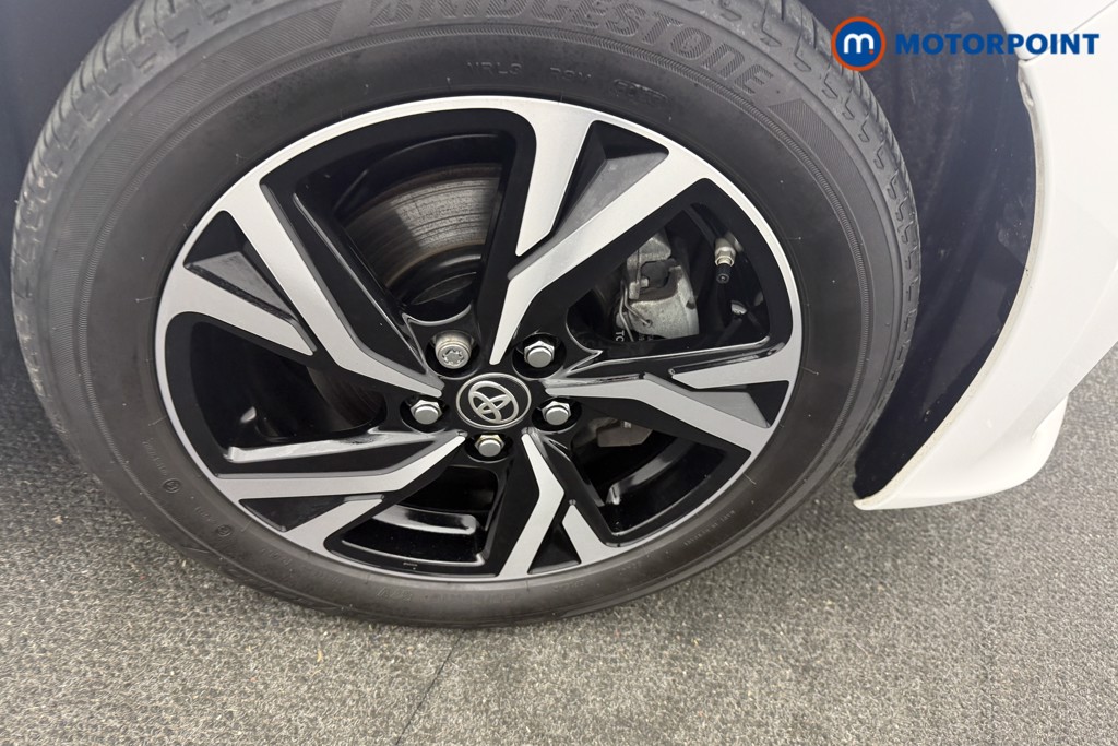 Toyota Yaris Design Automatic Petrol-Electric Hybrid Hatchback - Stock Number (1618627) - 28th supplementary image