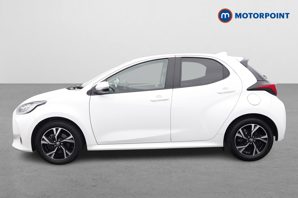 Toyota Yaris Design Automatic Petrol-Electric Hybrid Hatchback - Stock Number (1618627) - Passenger side