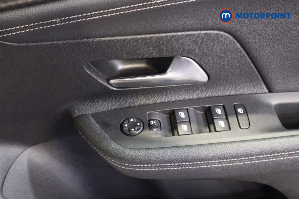 Vauxhall Mokka Ultimate Automatic Electric SUV - Stock Number (1618746) - 10th supplementary image