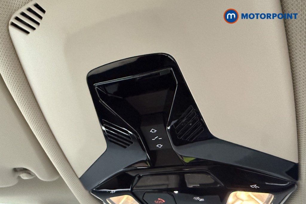 BMW 2 Series Luxury Automatic Petrol Estate - Stock Number (1618811) - 18th supplementary image