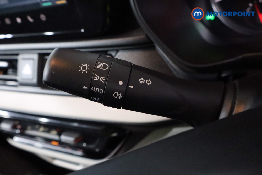 Suzuki Swift Motion Automatic Petrol Hatchback - Stock Number (1619202) - 14th supplementary image