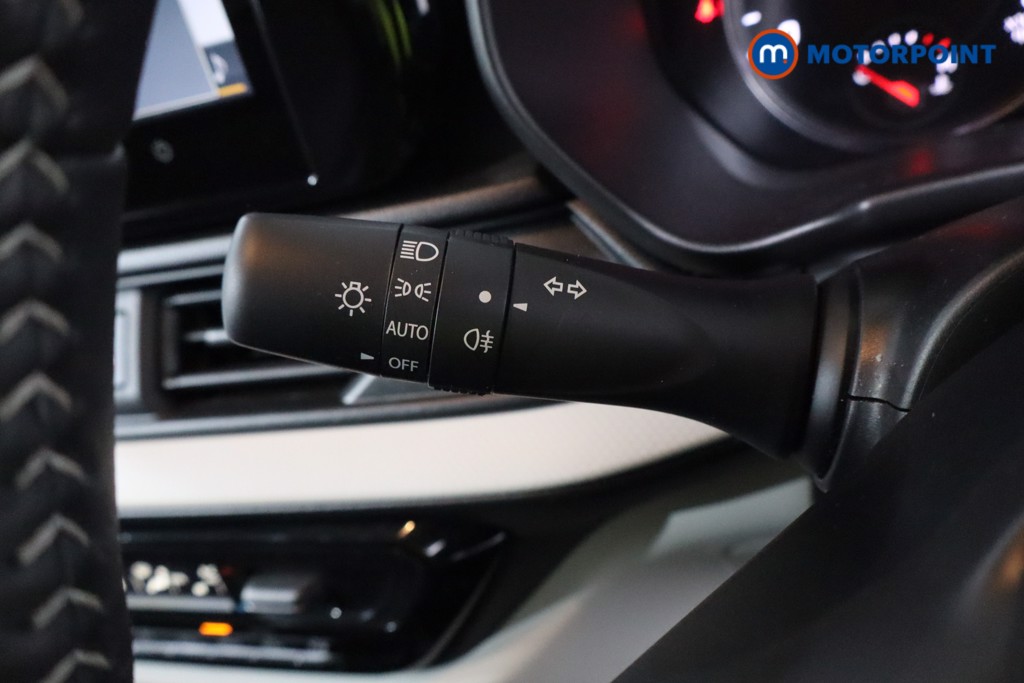 Suzuki Swift Motion Automatic Petrol Hatchback - Stock Number (1619203) - 14th supplementary image