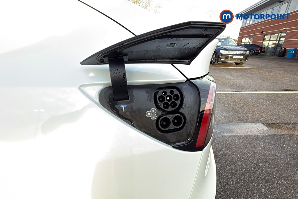 Tesla Model Y Long Range Automatic Electric SUV - Stock Number (1596892) - 41st supplementary image