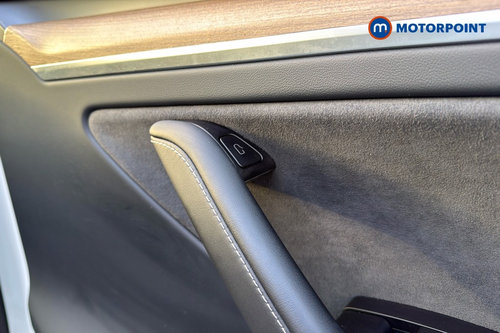 Tesla Model Y Long Range Automatic Electric SUV - Stock Number (1596892) - 42nd supplementary image