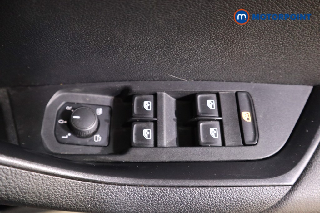 Skoda Karoq Se Technology Manual Petrol SUV - Stock Number (1604982) - 15th supplementary image