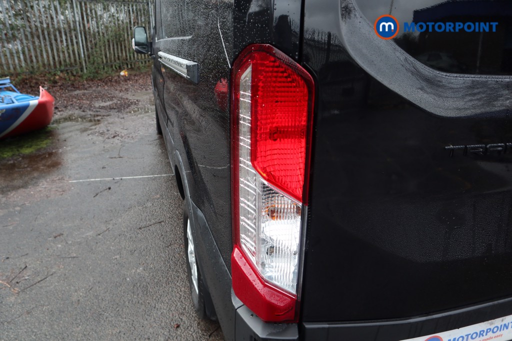 Ford Transit Limited Automatic Diesel Medium Roof Van - Stock Number (1607440) - 25th supplementary image