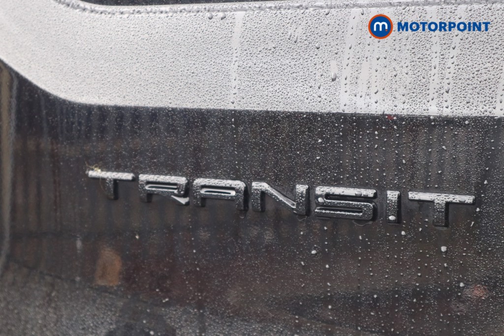 Ford Transit Limited Automatic Diesel Medium Roof Van - Stock Number (1607440) - 28th supplementary image