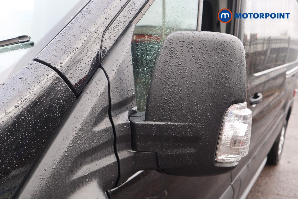 Ford Transit Limited Automatic Diesel Medium Roof Van - Stock Number (1607440) - 34th supplementary image