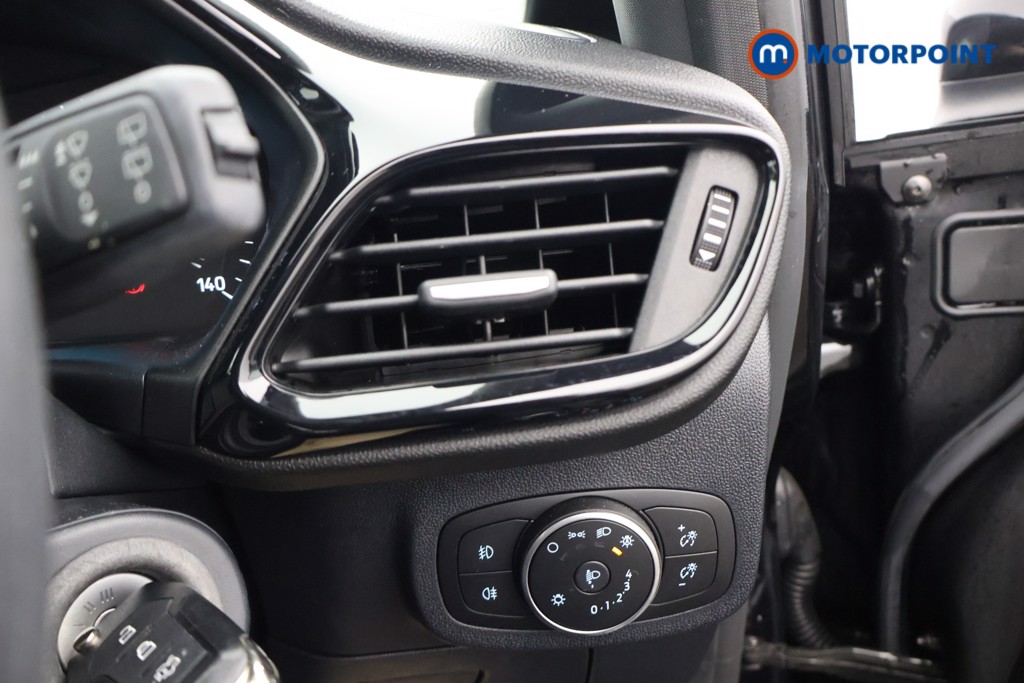 Ford Fiesta Trend Manual Petrol Hatchback - Stock Number (1607703) - 7th supplementary image