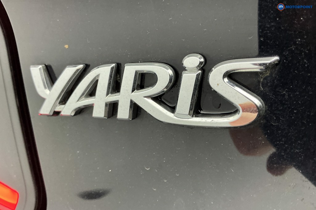 Toyota Yaris Design Automatic Petrol-Electric Hybrid Hatchback - Stock Number (1607803) - 34th supplementary image