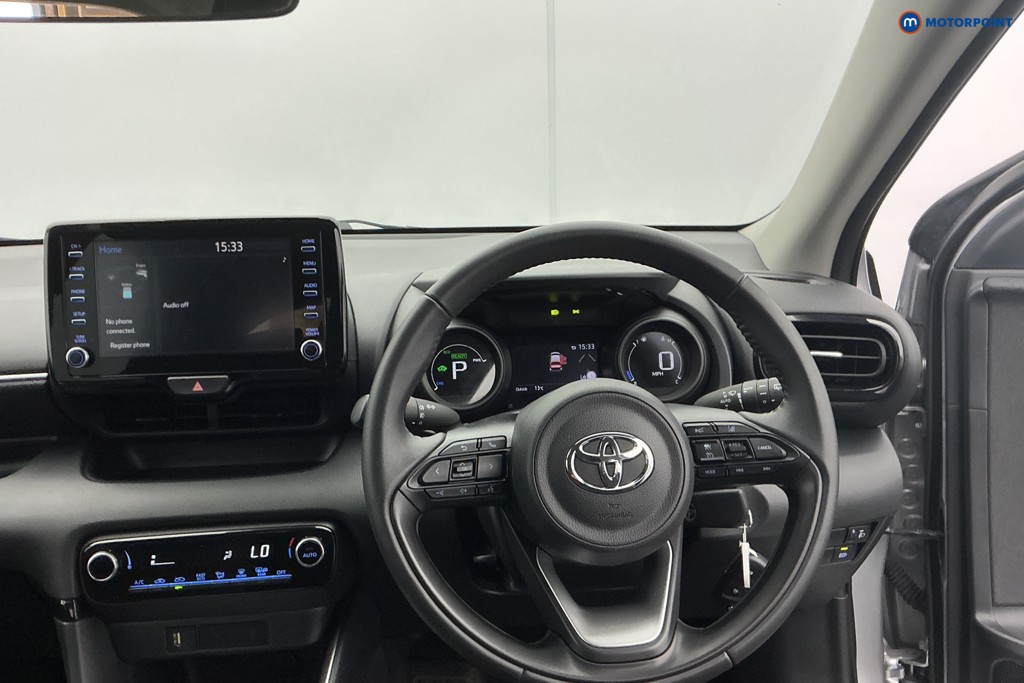 Toyota Yaris Design Automatic Petrol-Electric Hybrid Hatchback - Stock Number (1607803) - 1st supplementary image