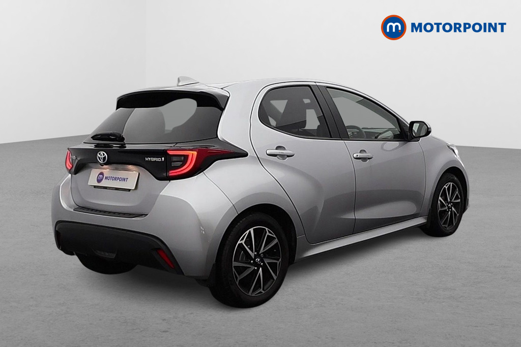 Toyota Yaris Design Automatic Petrol-Electric Hybrid Hatchback - Stock Number (1607803) - Drivers side rear corner