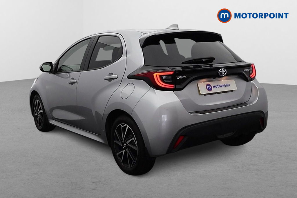 Toyota Yaris Design Automatic Petrol-Electric Hybrid Hatchback - Stock Number (1607803) - Passenger side rear corner