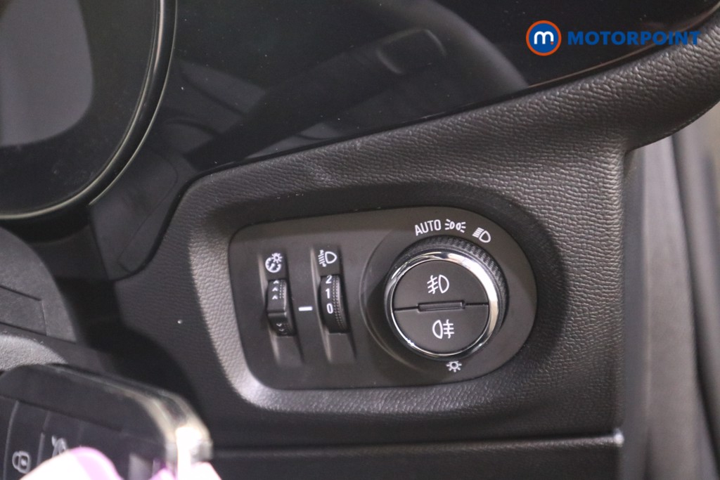 Vauxhall Corsa GS Manual Petrol Hatchback - Stock Number (1607910) - 13th supplementary image