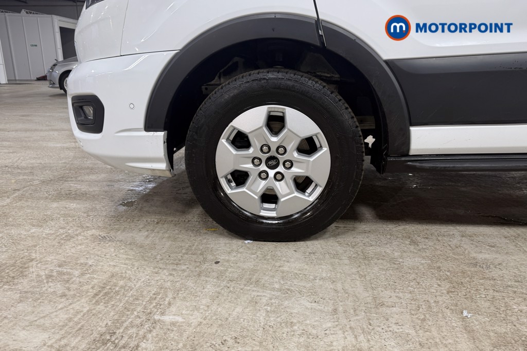 Ford Transit Limited Automatic Diesel Medium Roof Van - Stock Number (1608648) - 13th supplementary image