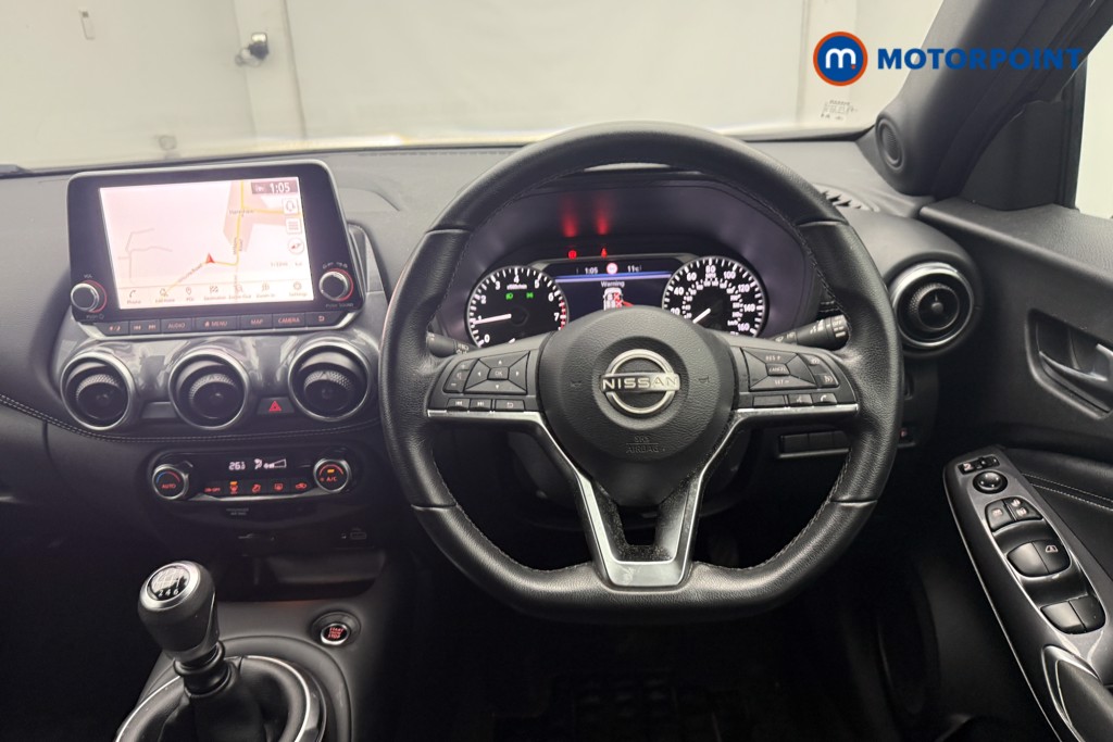 Nissan Juke N-Connecta Manual Petrol SUV - Stock Number (1608851) - 2nd supplementary image