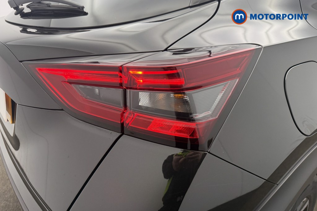 Nissan Juke N-Connecta Manual Petrol SUV - Stock Number (1608851) - 19th supplementary image