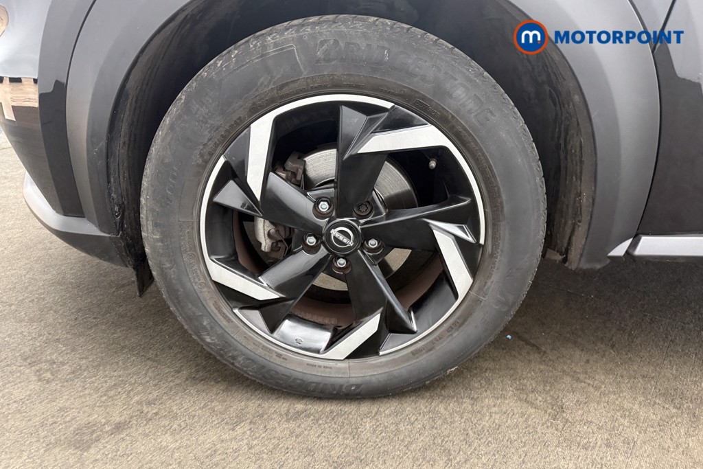 Nissan Juke N-Connecta Manual Petrol SUV - Stock Number (1608851) - 26th supplementary image