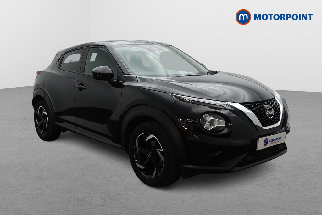 Nissan Juke N-Connecta Manual Petrol SUV - Stock Number (1608851) - Drivers side front corner