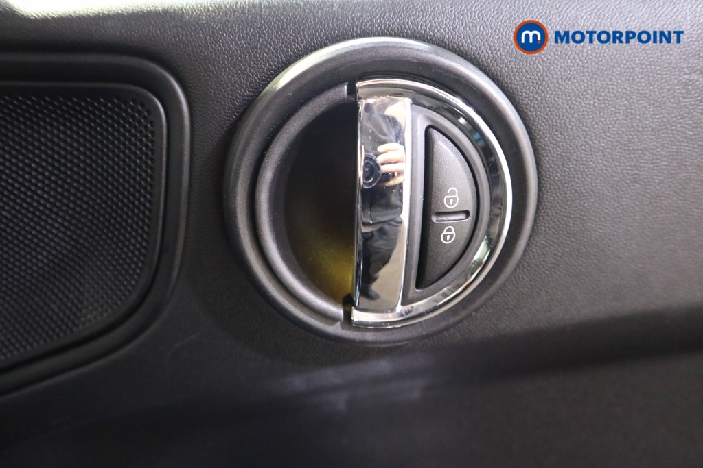 Mini Countryman Cooper Classic Manual Petrol SUV - Stock Number (1609713) - 16th supplementary image