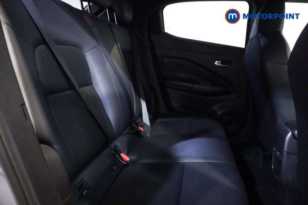 Nissan Juke N-Connecta Manual Petrol SUV - Stock Number (1609827) - 25th supplementary image
